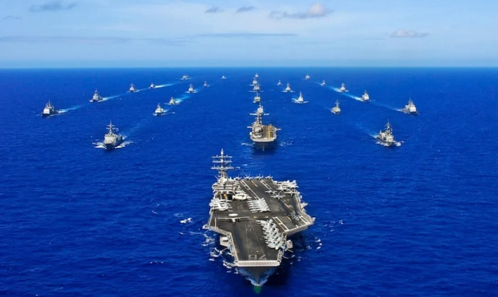 2025中美军事较量，中方实现策略性压制！