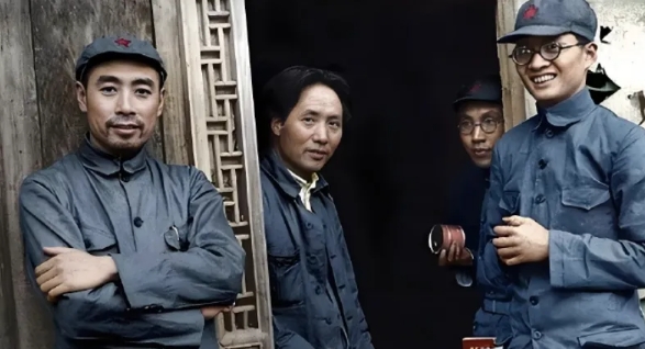 他身上，最能体现中国人的“松弛感”！