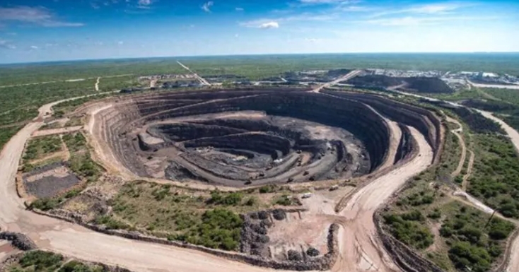 法国200多年的好日子，结束了！