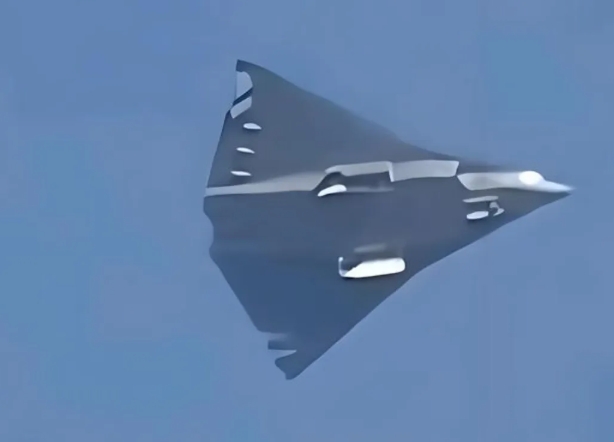 美帝刚准备反击，却发现手里的枪没子弹了！