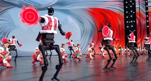机器人舞蹈在春晚爆火后，湖北立刻拿出了10款机器人！