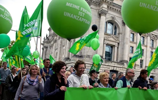 先自主，再自由！