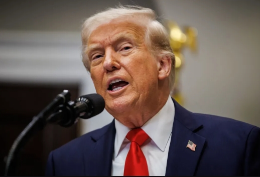 美国在“债务天灾”中迎来“金毛闯王”！