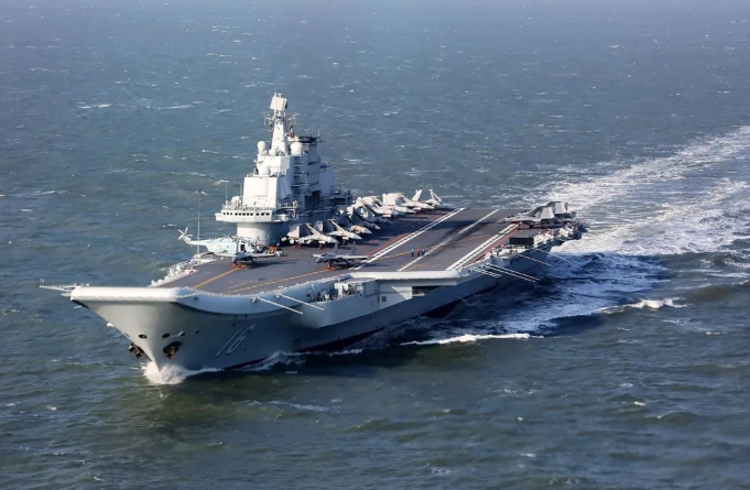 军费不到美国1/4，中国凭什么说“够用”？