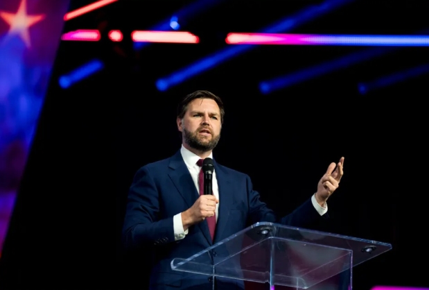 普京不反对美国吞并格陵兰！