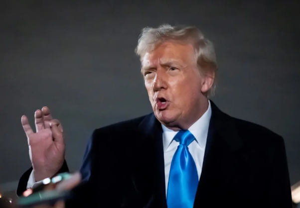 特朗普终于老实了，原来他最怕的是这个！