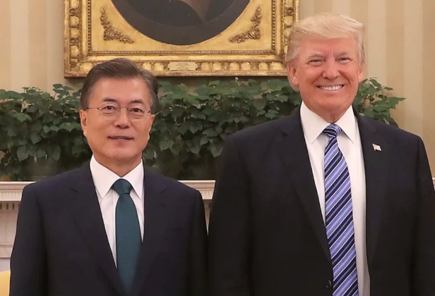 特朗普害了文在寅！