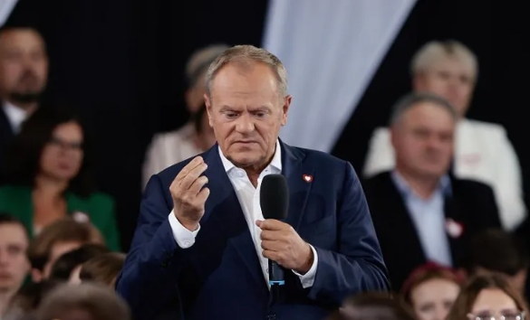 疯狂作死的波兰，还能蹦跶多久？