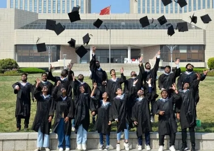 我们需要引进外来人口吗？