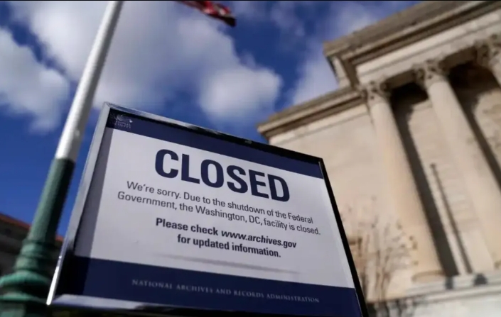 国庆节这天，美国又给我们送上了一份大礼！