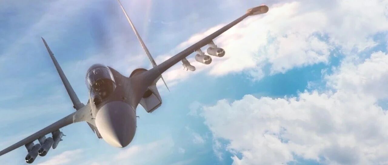 央视报道：中国歼16驱离外国五代机！