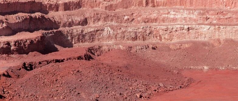 铁矿巨头必和必拓向中国投降，人民币国际化势不可挡！