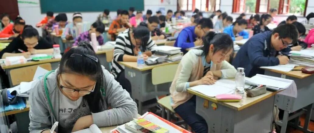 倘若高中双休都落实不了，就别提什么反内卷了！