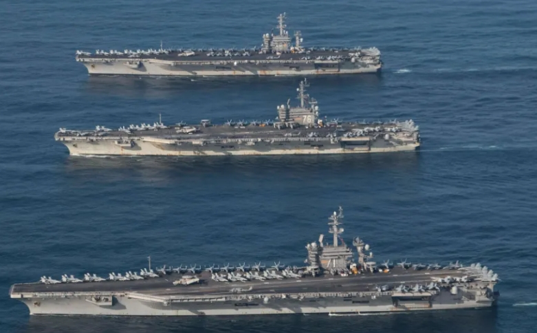 福建舰正式服役！美国从此进入“破防时代”！