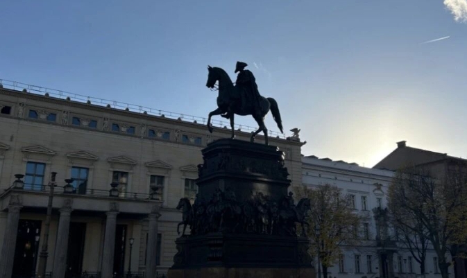 一个国家将如何衰落？