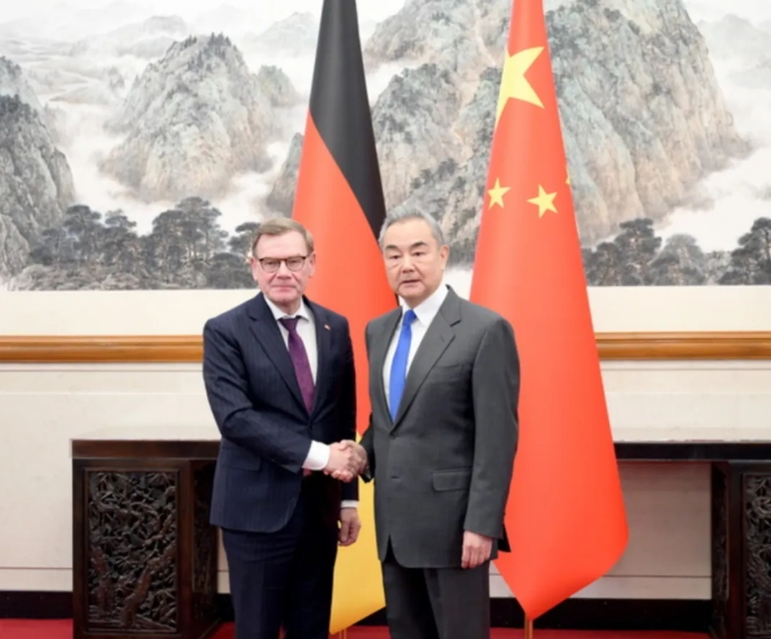 这场一波三折的访问对中德关系有什么启示？