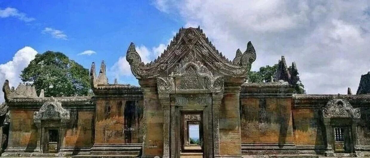 需要加倍珍惜的中柬友谊！