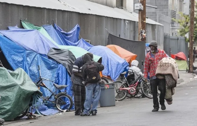 被排队斩杀的美国人为什么不反抗？