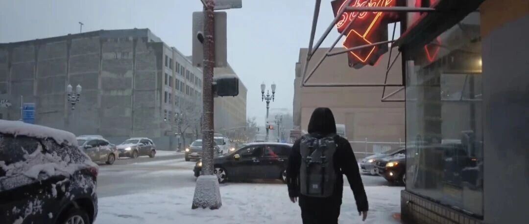 华裔看不见“斩杀线”？