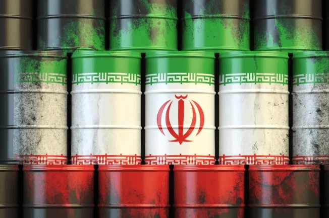 伊朗2026开年风暴，一手好牌何以打成“绝境”？