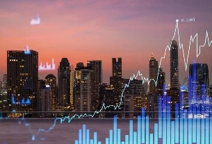 摸着老美过河！