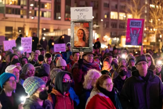 这样一个丑陋的美国，竟然还有脸说伊朗？