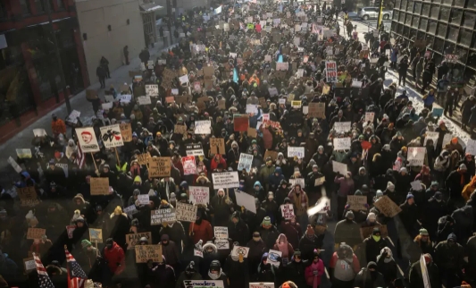 同一座美国城市，三起命案，美利坚早就不美了！