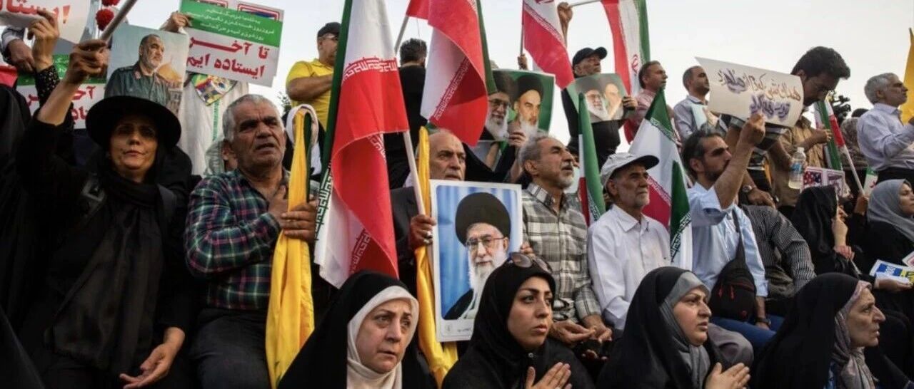 哈梅内伊和特朗普的两个极端！