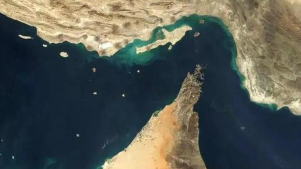 美国版 “苏伊士时刻” 已至，霸权衰落进入不可逆阶段！