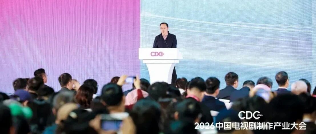 按姓氏笔画排序就不争权夺利了？