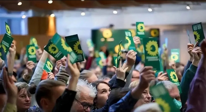 德国被“圣母”给害惨了！