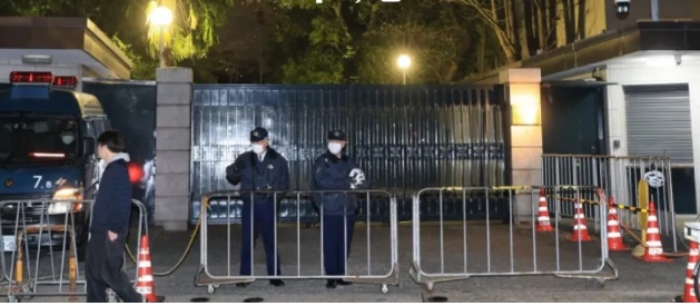 日本军官闯大使馆，为了何事啊？