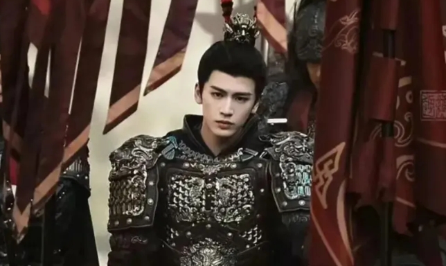 粉底液将军被全网群嘲，中国娱乐圈正在集体去雄化！