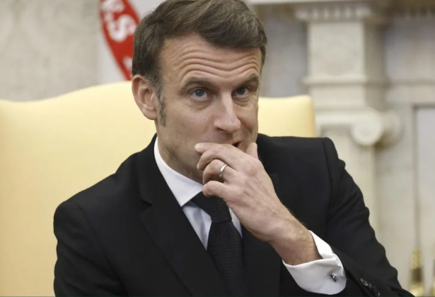 马克龙趁火打劫,松动美元霸权!