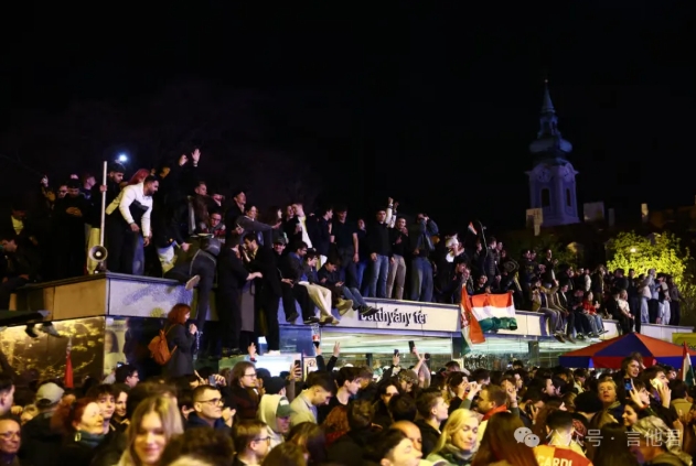 只有小聪明，没有大智慧！