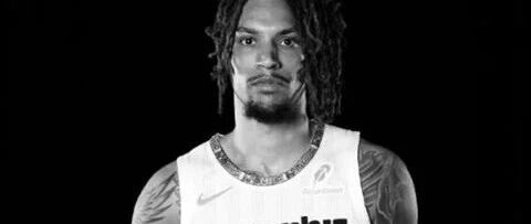 NBA现役球星，遭遇斩杀线！
