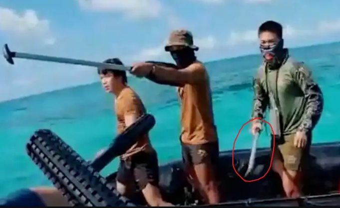 菲律宾戏精附体!海上碰瓷加舆论卖惨!