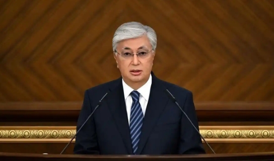 托卡耶夫，危！