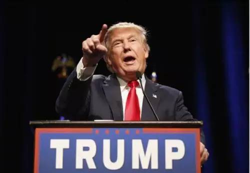 突发！特朗普宣布重大决定，世界警察都不干了，这是被逼下岗还是另有图谋？